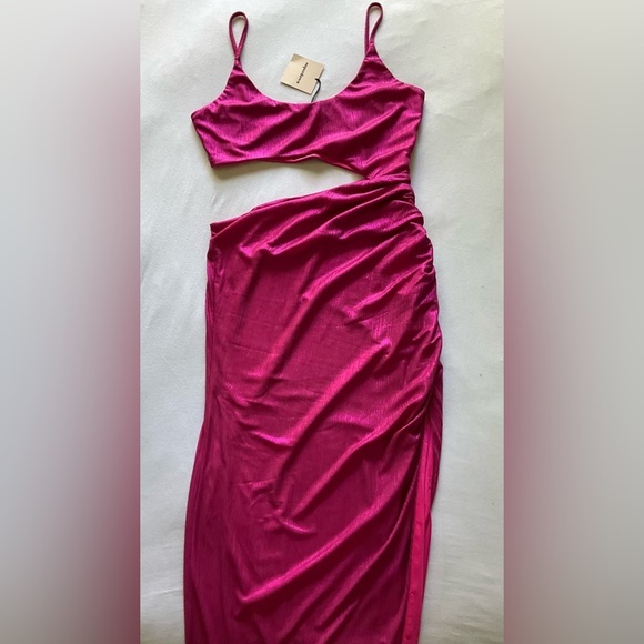 NWT Superdown Fuchsia Metallic Evening/Party Maxi Dress - Picture 2 of 3